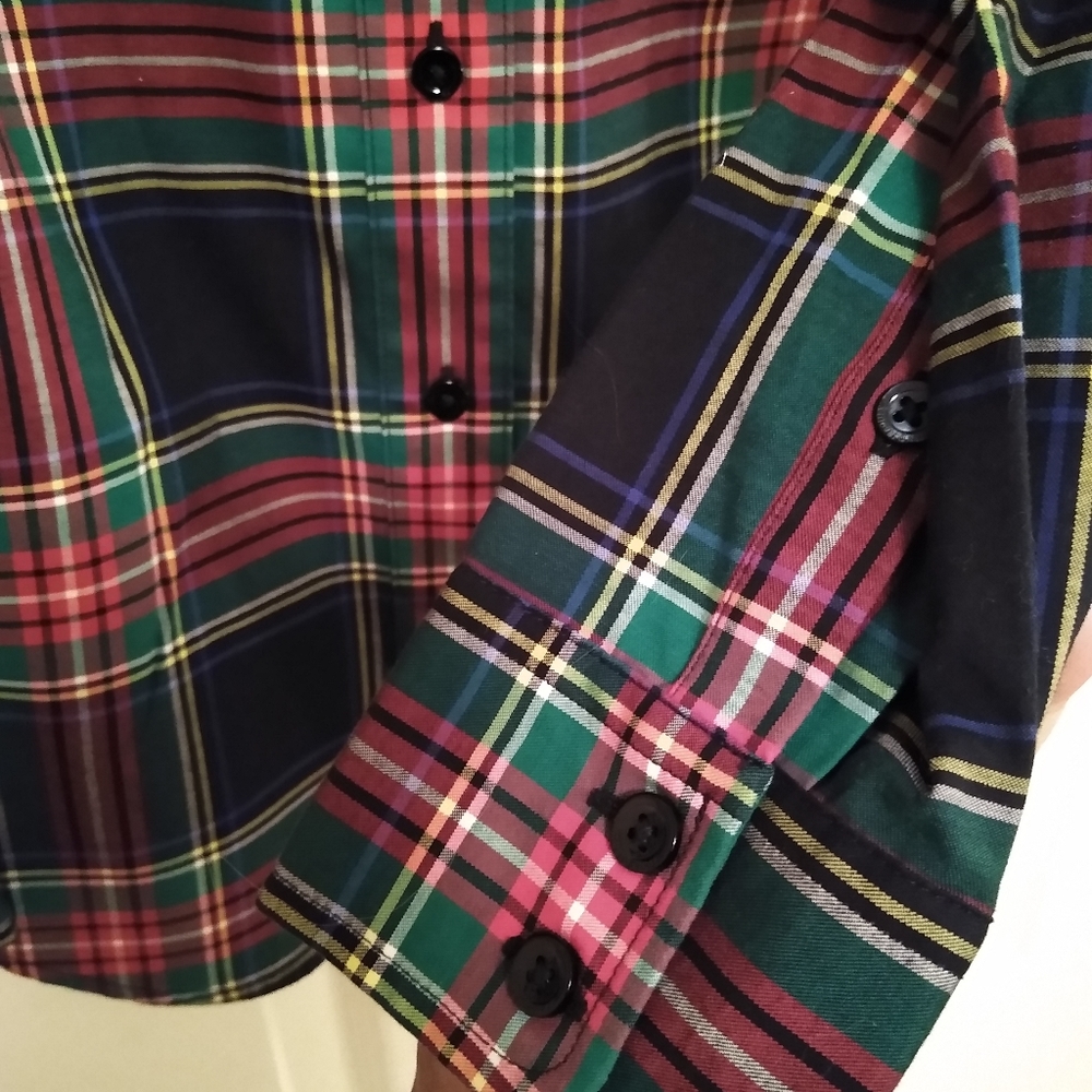 Vineyard Vines plaid shirt. Size 00 - Picture 4 of 8
